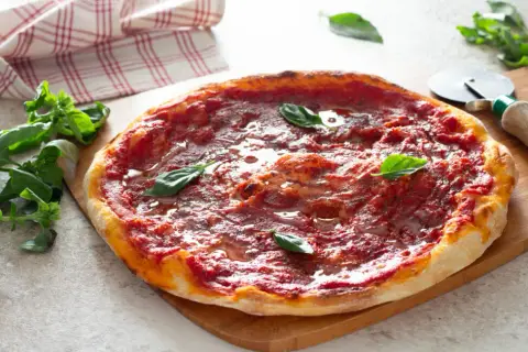 Pizza rossa co to jest? Odkryj sekrety tej wyjątkowej pizzy